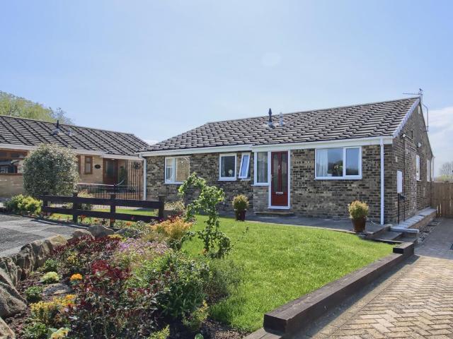 2 bedroom bungalow for sale