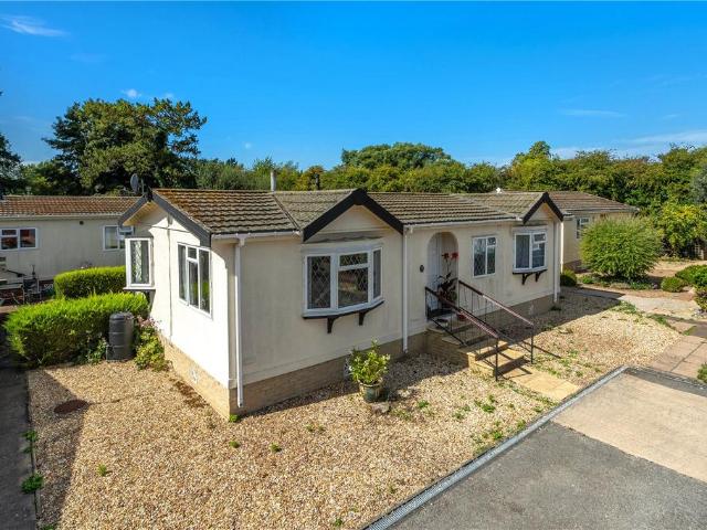 2 bedroom bungalow for sale