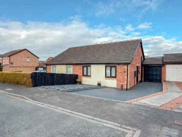 2 bedroom bungalow for sale