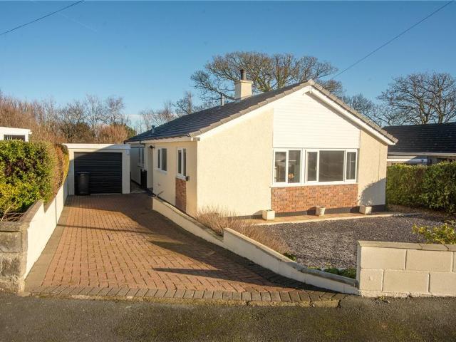 2 bedroom bungalow for sale