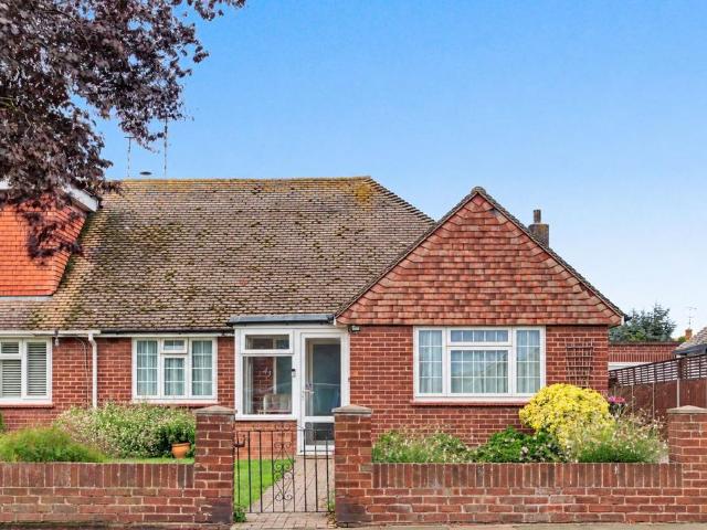 2 bedroom bungalow for sale