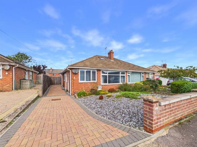 2 bedroom bungalow for sale