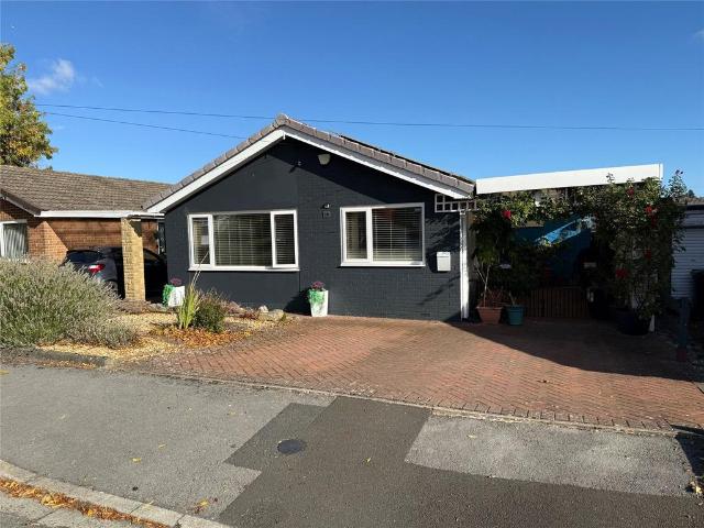2 bedroom bungalow for sale