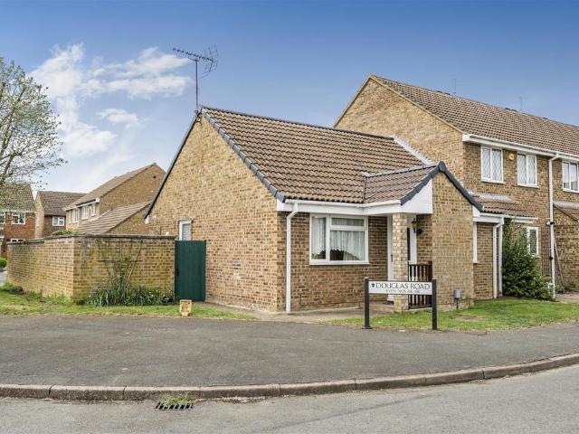 2 bedroom bungalow for sale