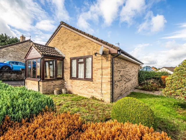 2 bedroom bungalow for sale
