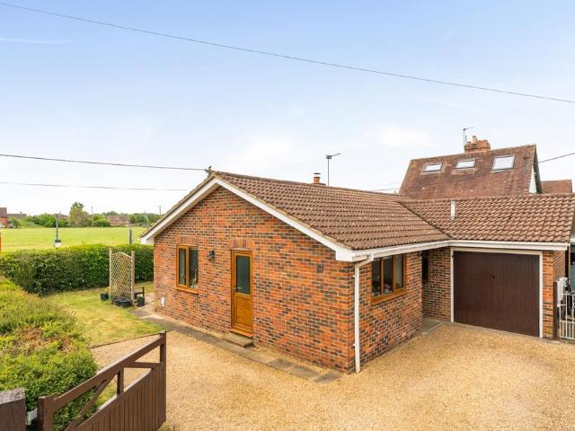2 bedroom bungalow for sale