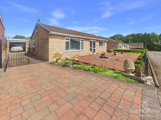 2 bedroom bungalow for sale