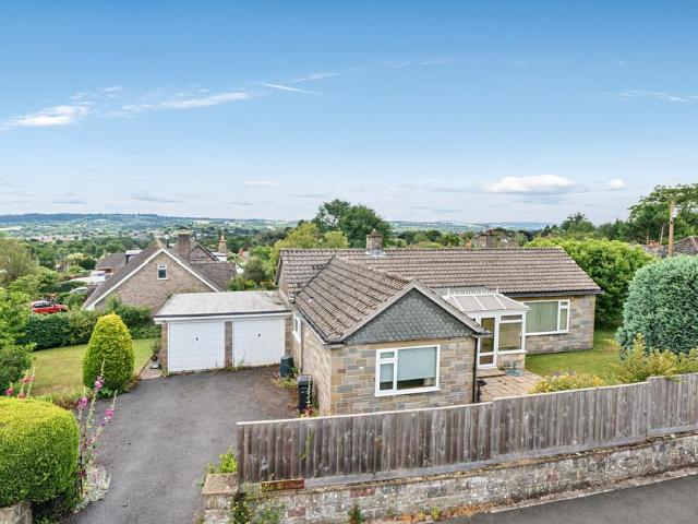 2 bedroom bungalow for sale