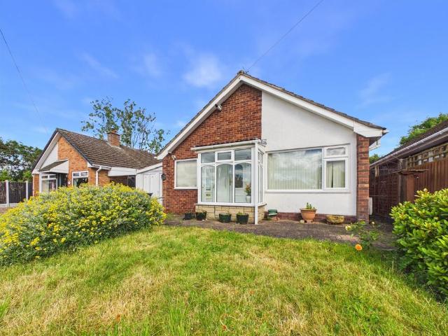 2 bedroom bungalow for sale