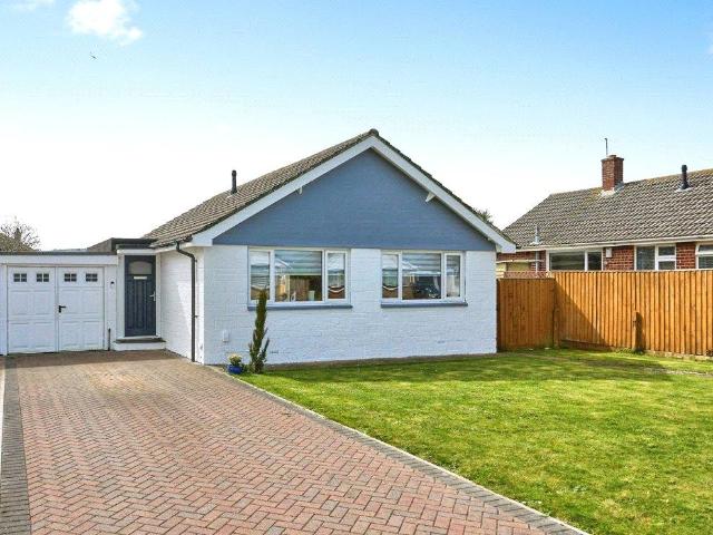 2 bedroom bungalow for sale