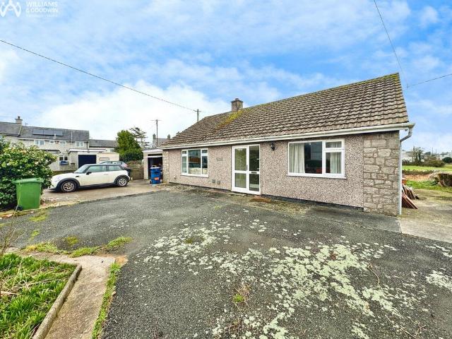 2 bedroom bungalow for sale