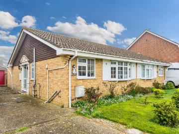 2 bedroom bungalow for sale