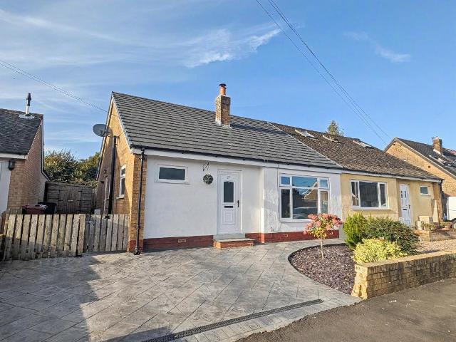 2 bedroom bungalow for sale