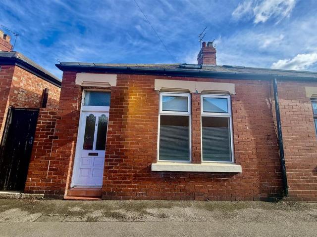 2 bedroom bungalow for sale