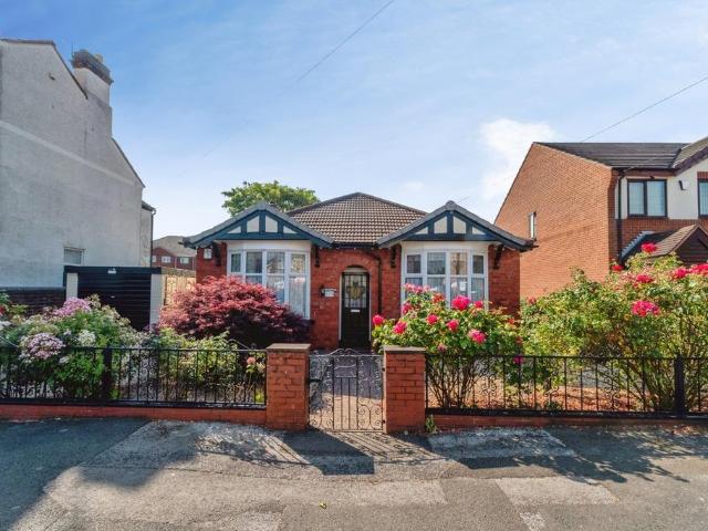 2 bedroom bungalow for sale
