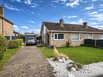 2 bedroom bungalow for sale