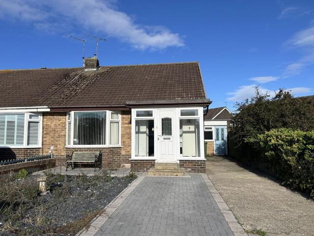 2 bedroom bungalow for sale