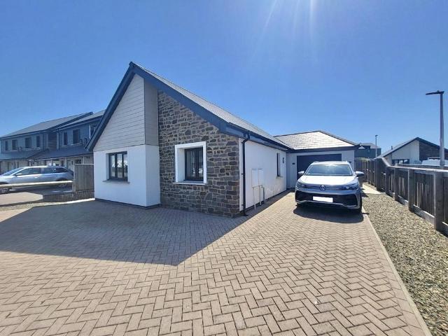 2 bedroom bungalow for sale