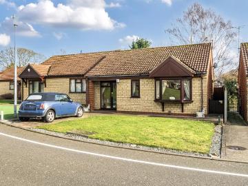 2 bedroom bungalow for sale