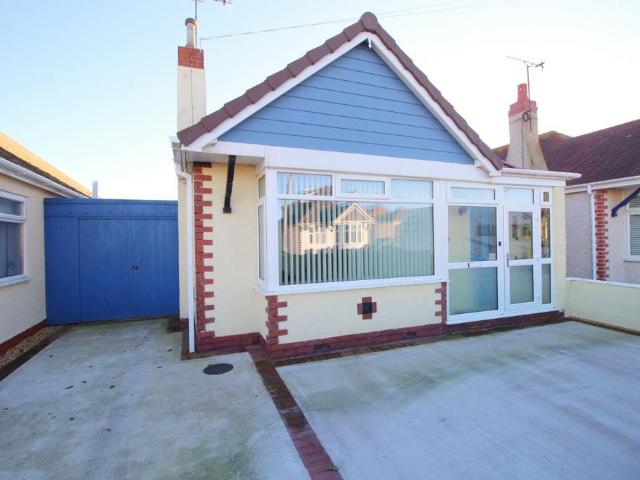 2 bedroom bungalow for sale