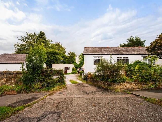 2 bedroom bungalow for sale