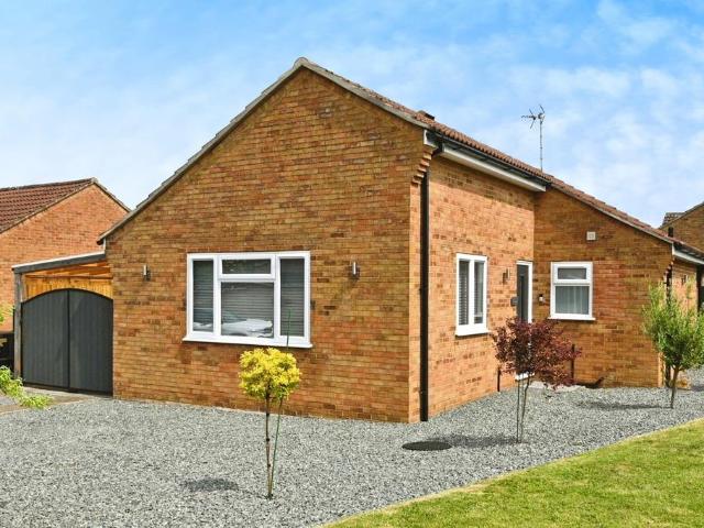 2 bedroom bungalow for sale