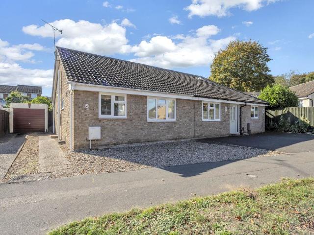 2 bedroom bungalow for sale