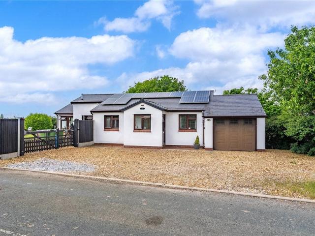 2 bedroom bungalow for sale