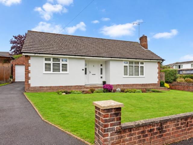 2 bedroom bungalow for sale