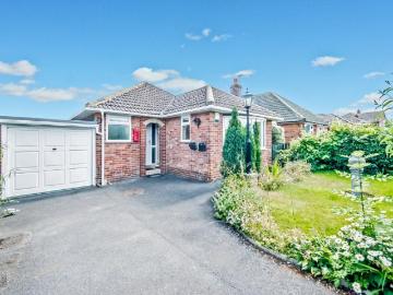 2 bedroom bungalow for sale