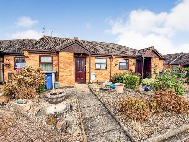 2 bedroom bungalow for sale