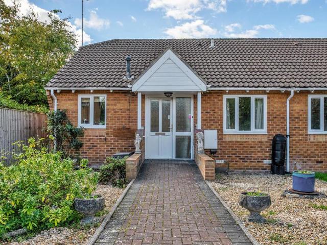 2 bedroom bungalow for sale