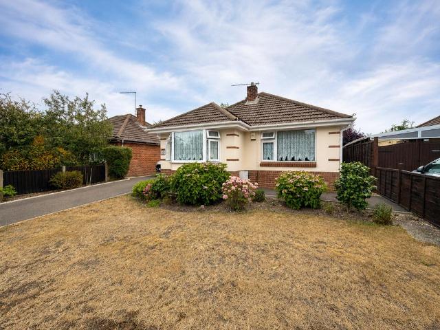 2 bedroom bungalow for sale