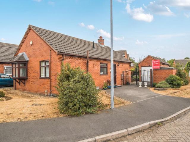 2 bedroom bungalow for sale