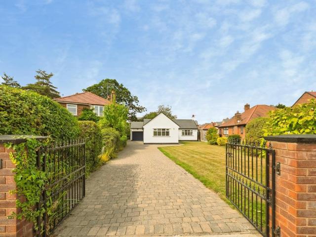 2 bedroom bungalow for sale