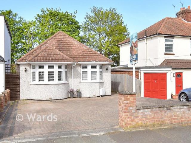 2 bedroom detached bungalow for sale