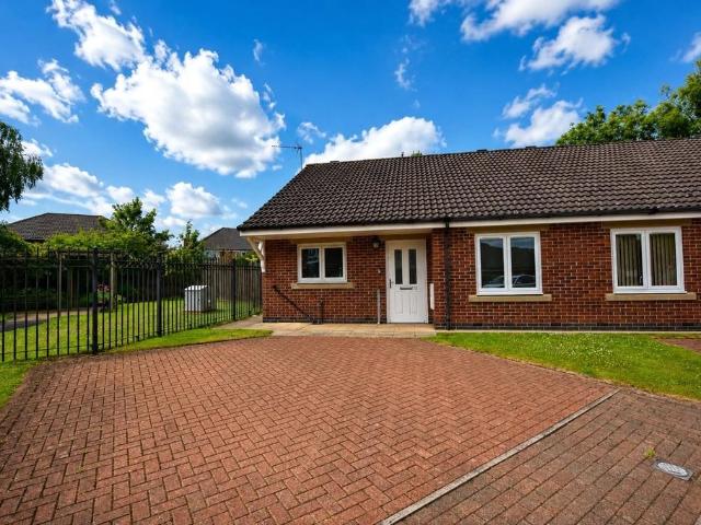 2 bedroom bungalow for sale
