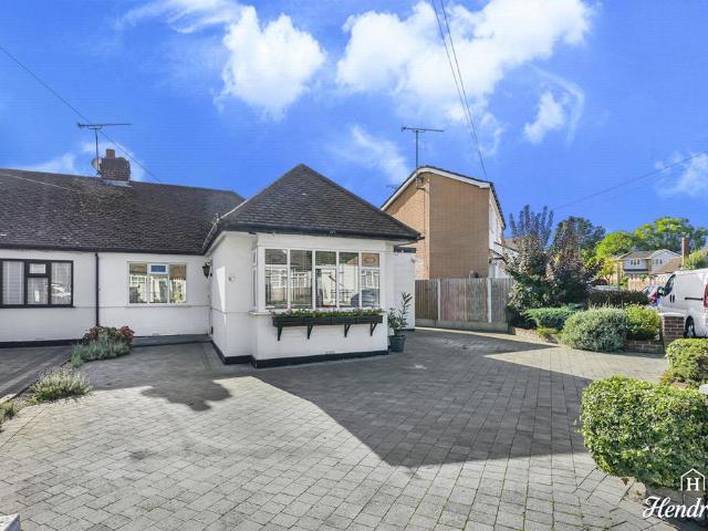 2 bedroom bungalow for sale