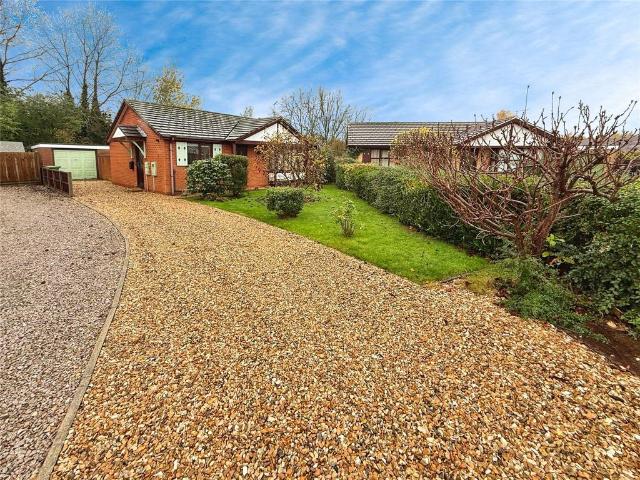 2 bedroom bungalow for sale