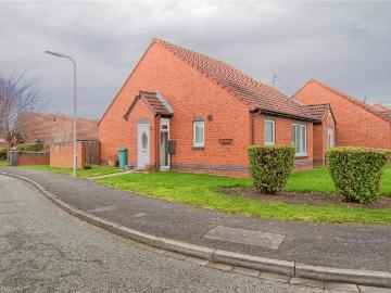 2 bedroom bungalow for sale