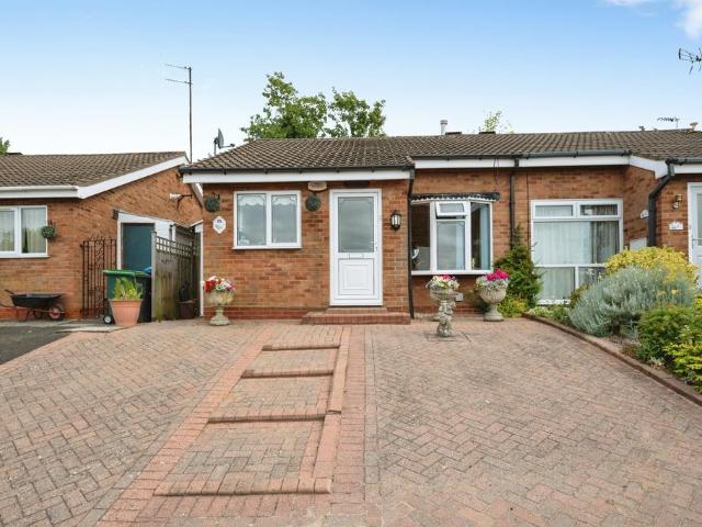 2 bedroom bungalow for sale