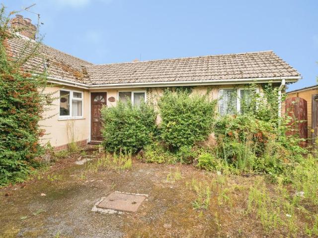 3 bedroom bungalow for sale