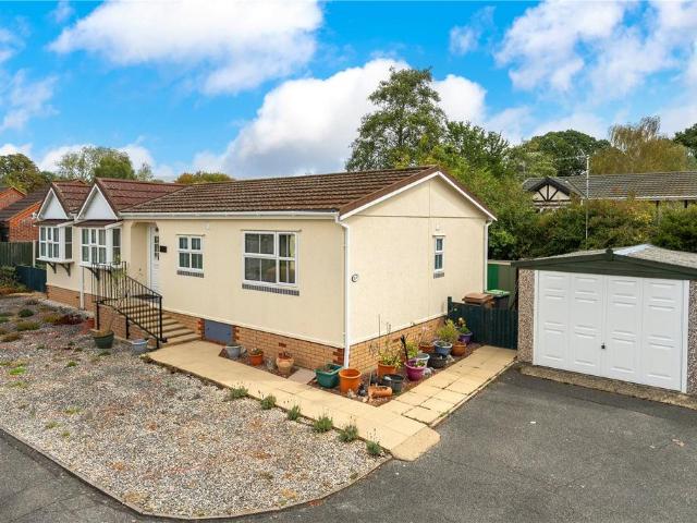 2 bedroom bungalow for sale
