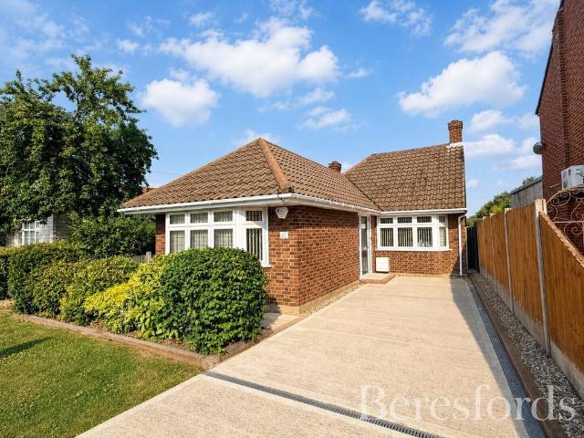 2 bedroom bungalow for sale