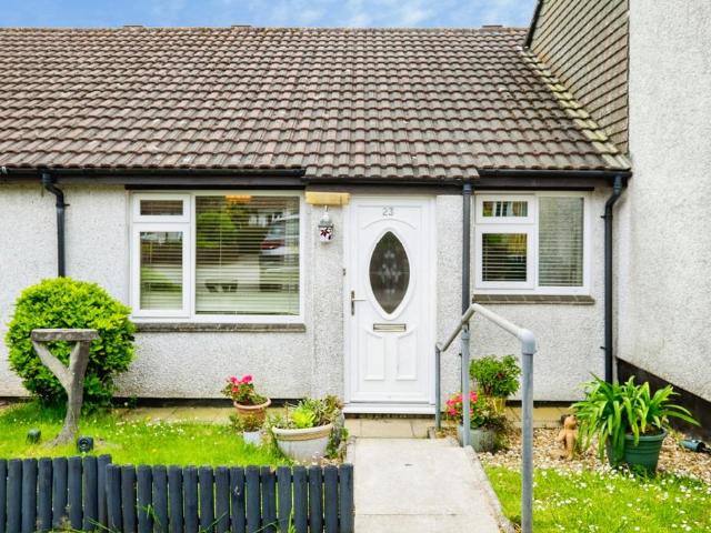 2 bedroom bungalow for sale