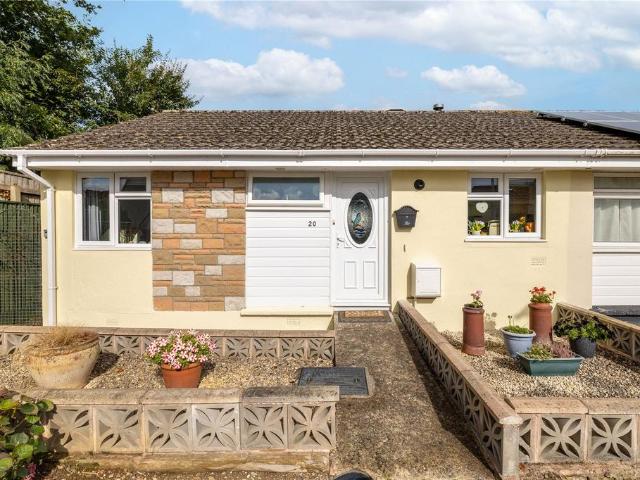 2 bedroom bungalow for sale