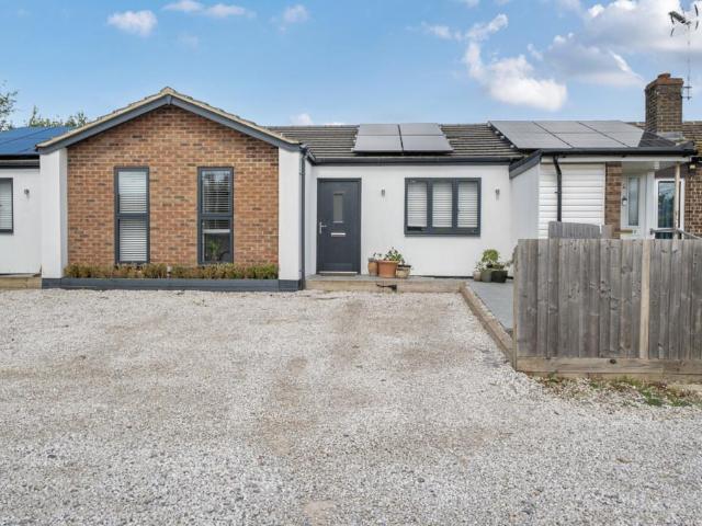 2 bedroom bungalow for sale