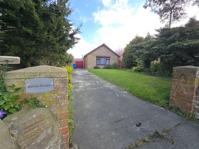 2 bedroom bungalow for sale