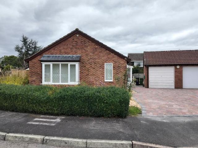 2 bedroom bungalow for sale