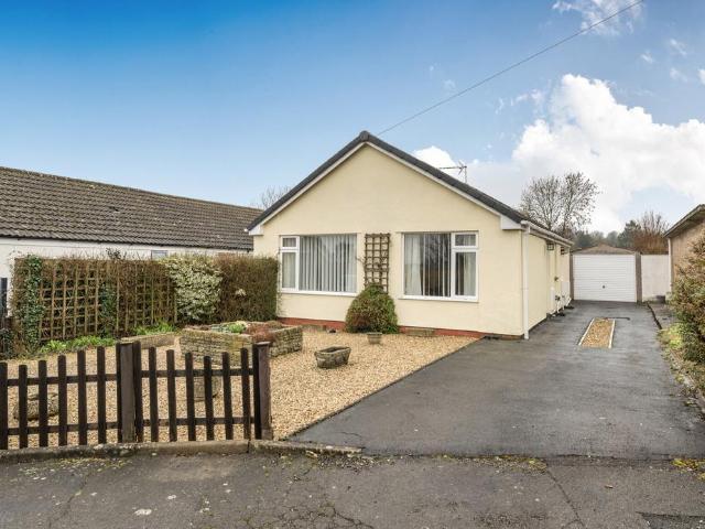 2 bedroom bungalow for sale